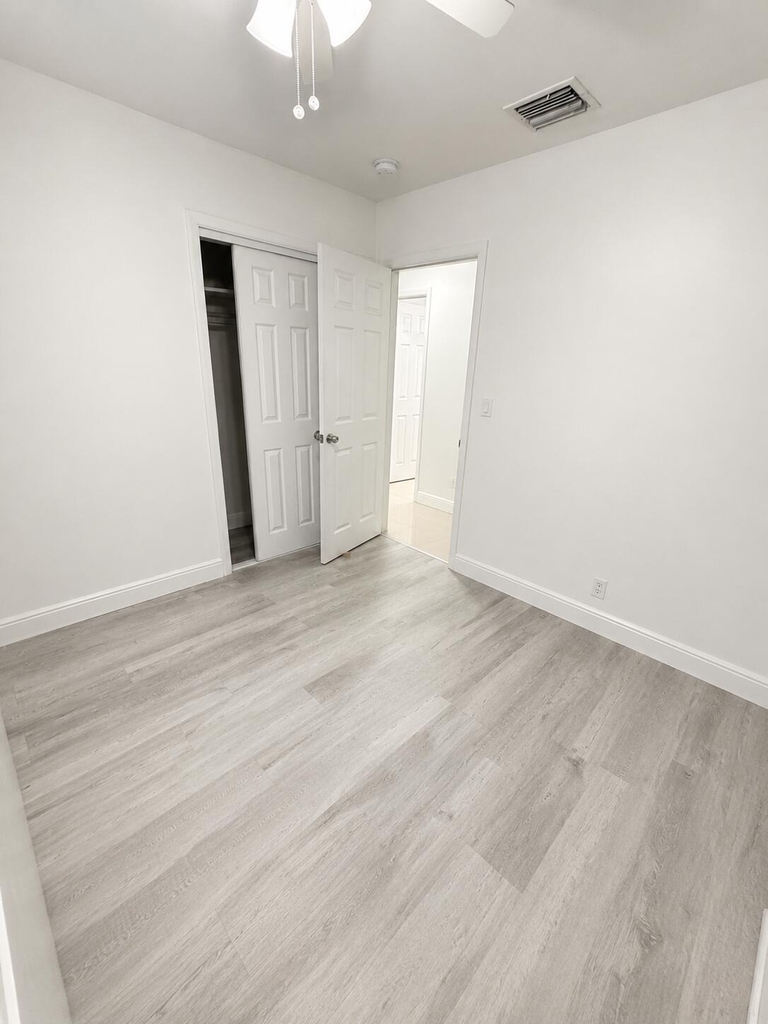3111 N 66th Avenue - Photo 12