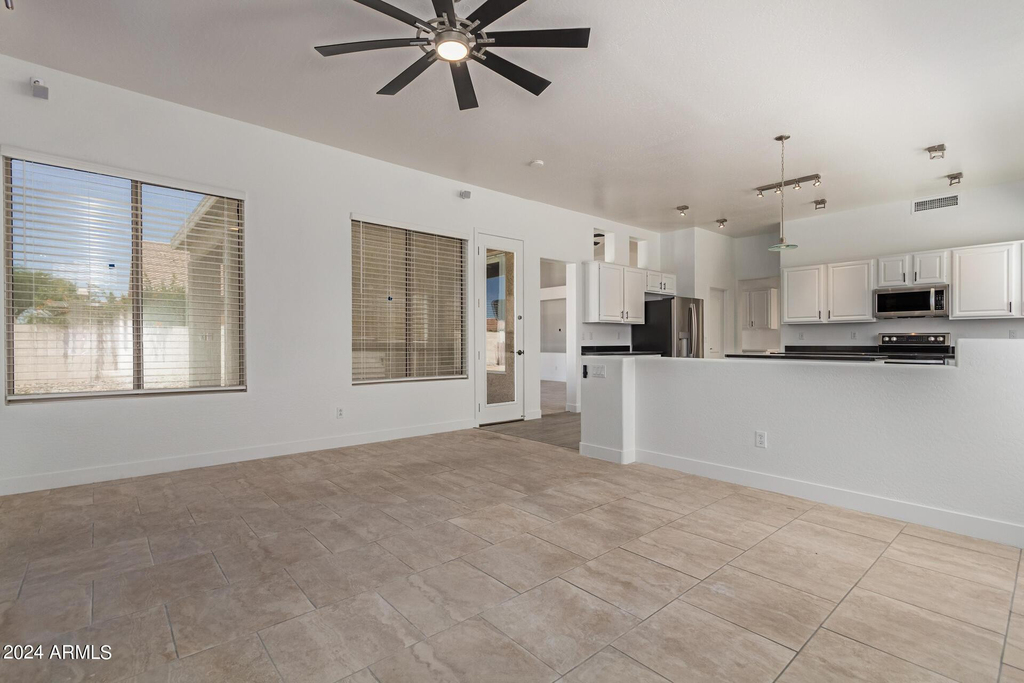 4327 E Sands Drive - Photo 9