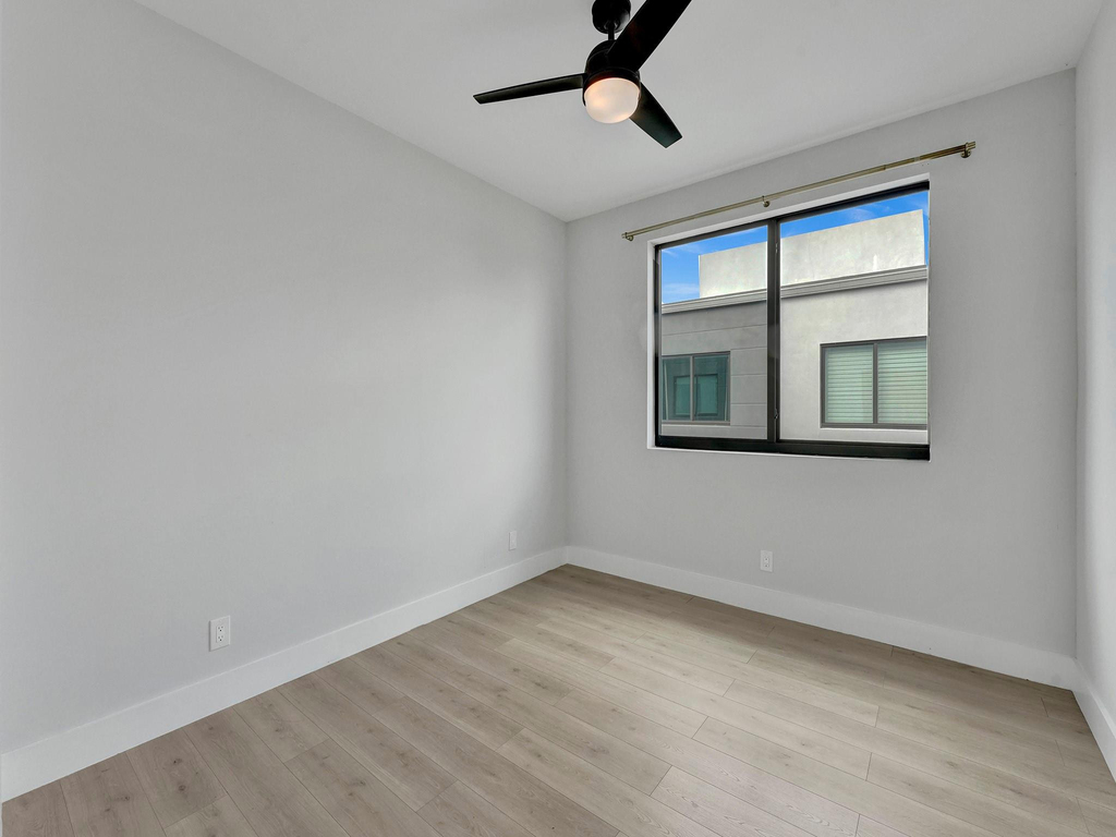 924 Ne 4th Street - Photo 22