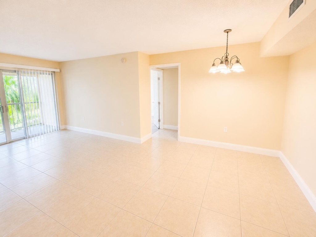 4205 N University Drive - Photo 10