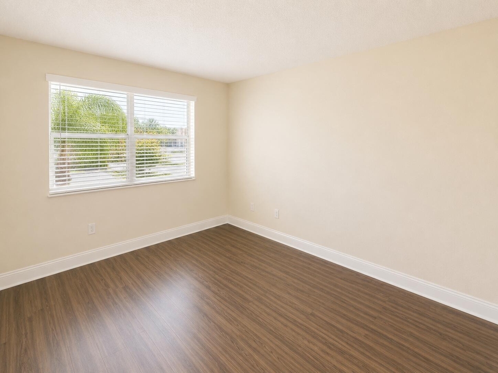 4205 N University Drive - Photo 13