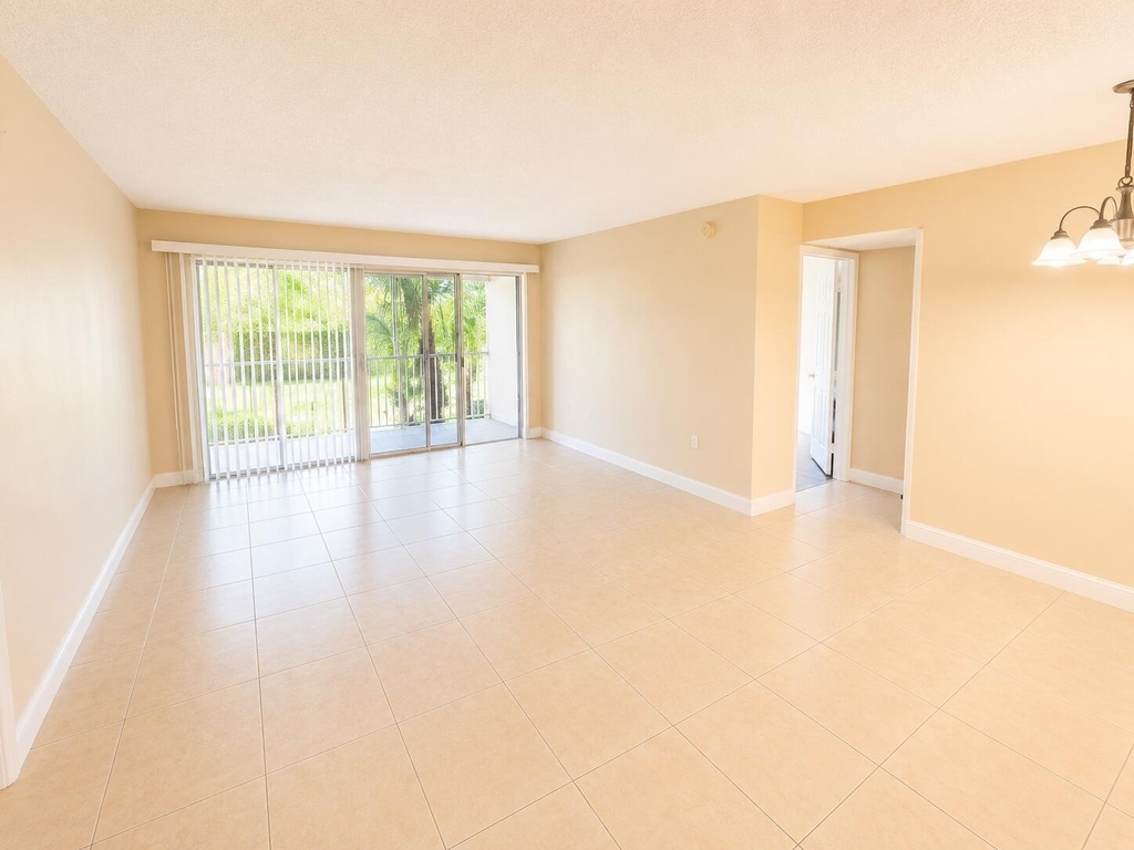 4205 N University Drive - Photo 7