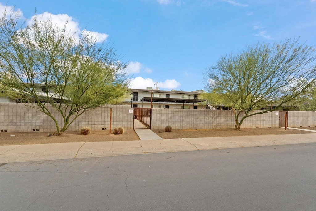 1707 N 18th - Photo 14