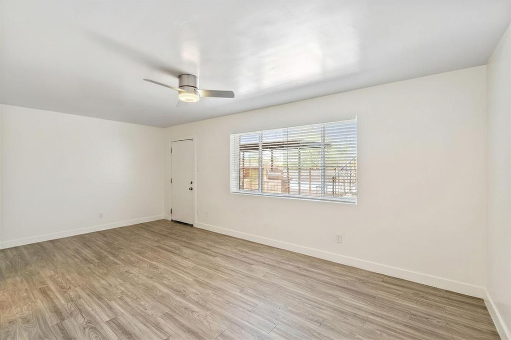 1707 N 18th - Photo 5