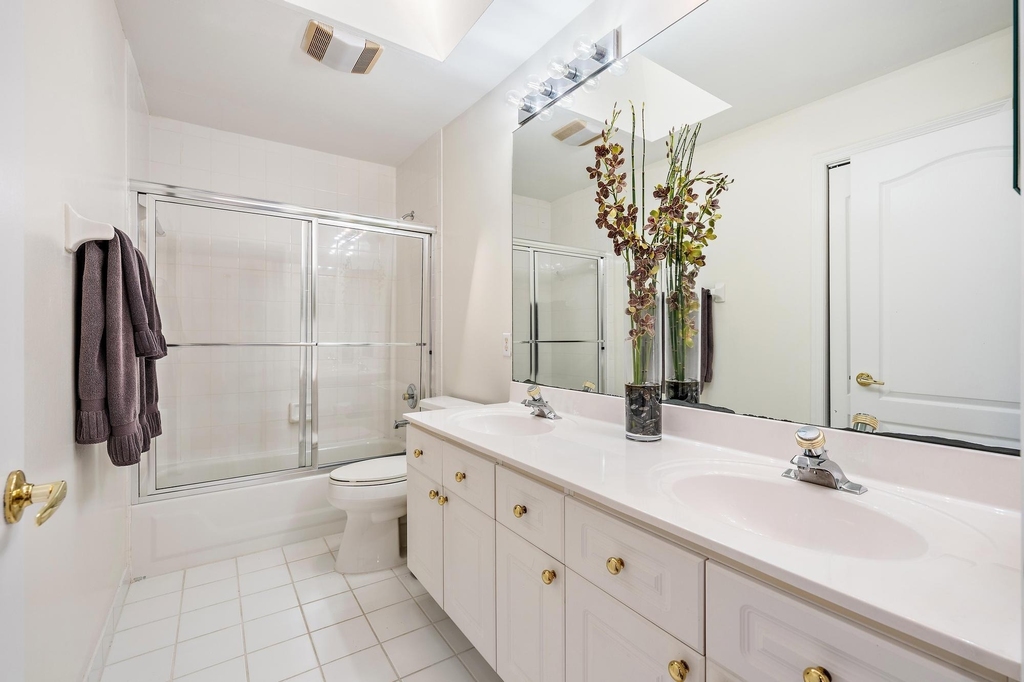 8232 Heritage Club Drive - Photo 20