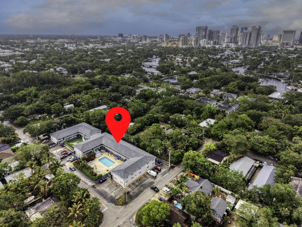 626 Sw 14th Avenue - Photo 0