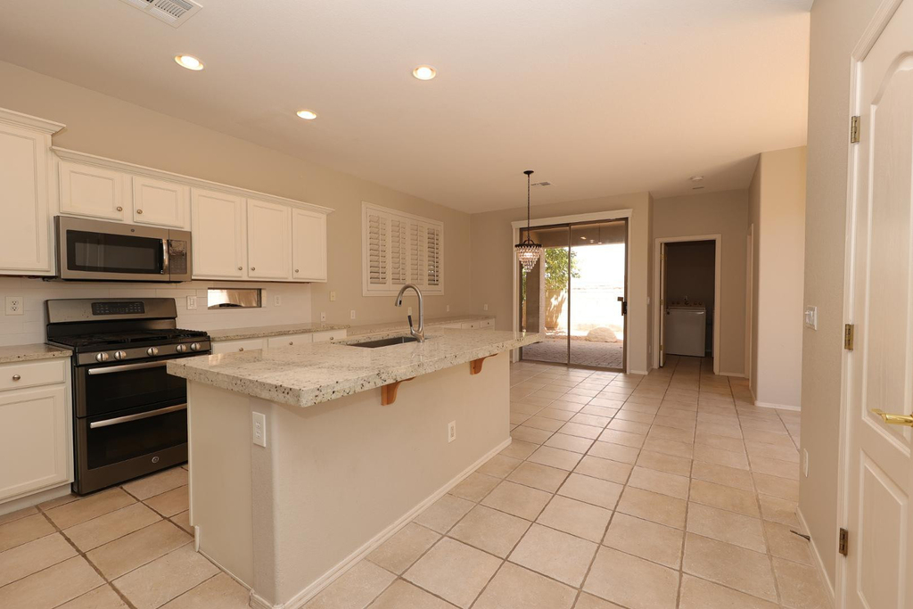 1842 W Orchid Lane - Photo 1