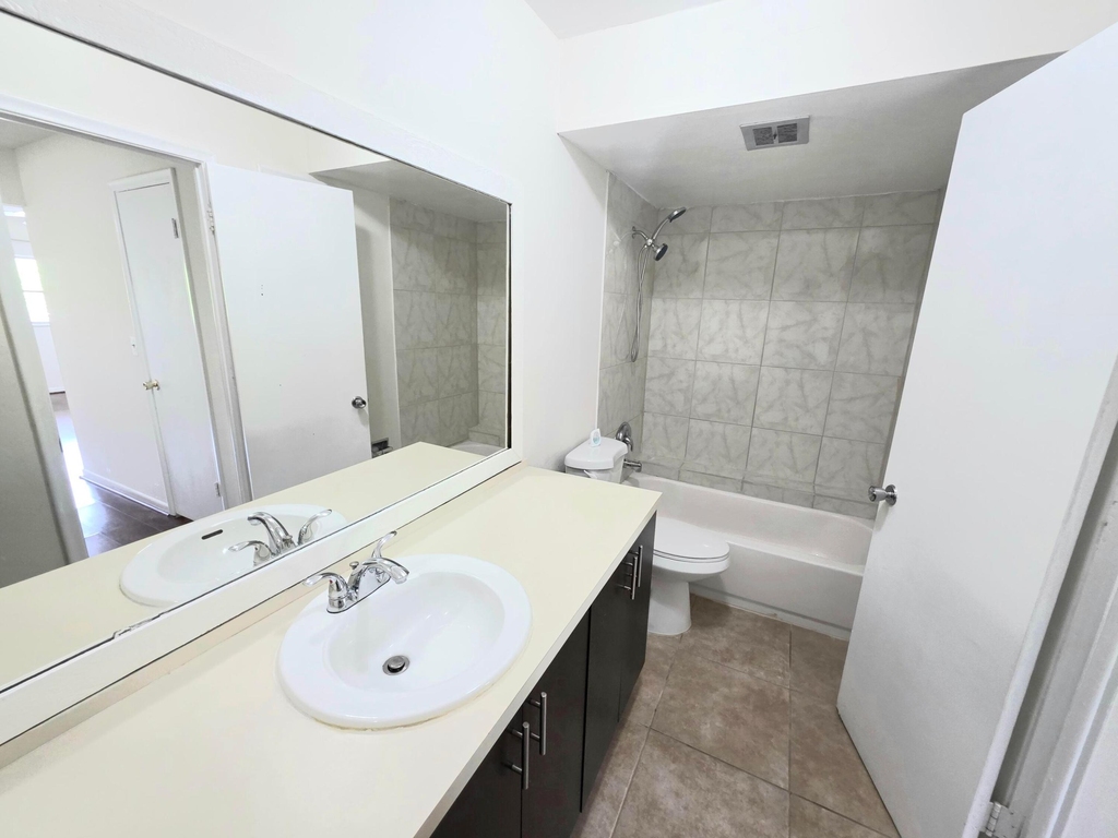4200 Nw 3rd Court - Photo 20