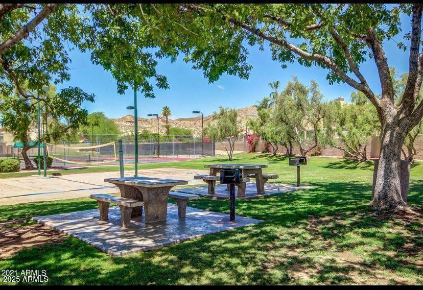 2701 E Bighorn Avenue - Photo 32