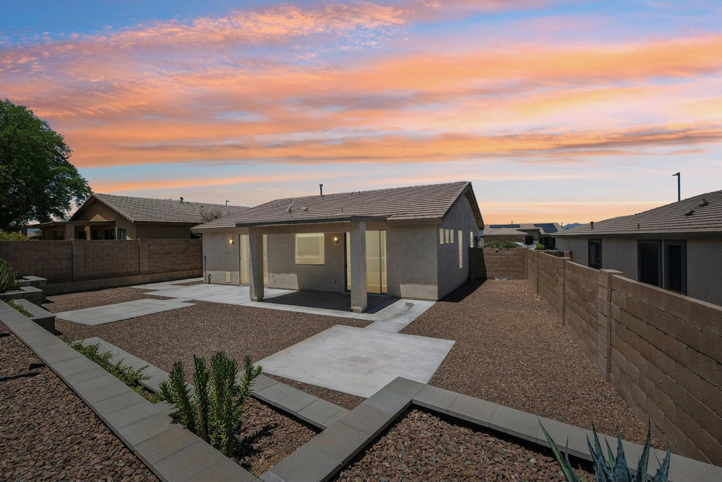 18381 W Mcneil Street - Photo 4