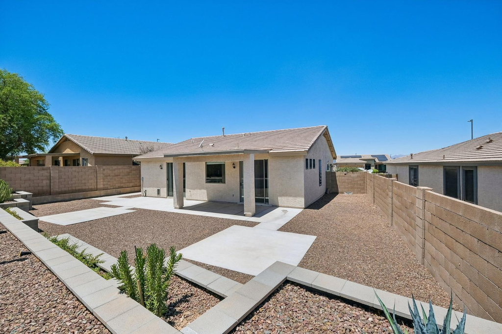 18381 W Mcneil Street - Photo 33