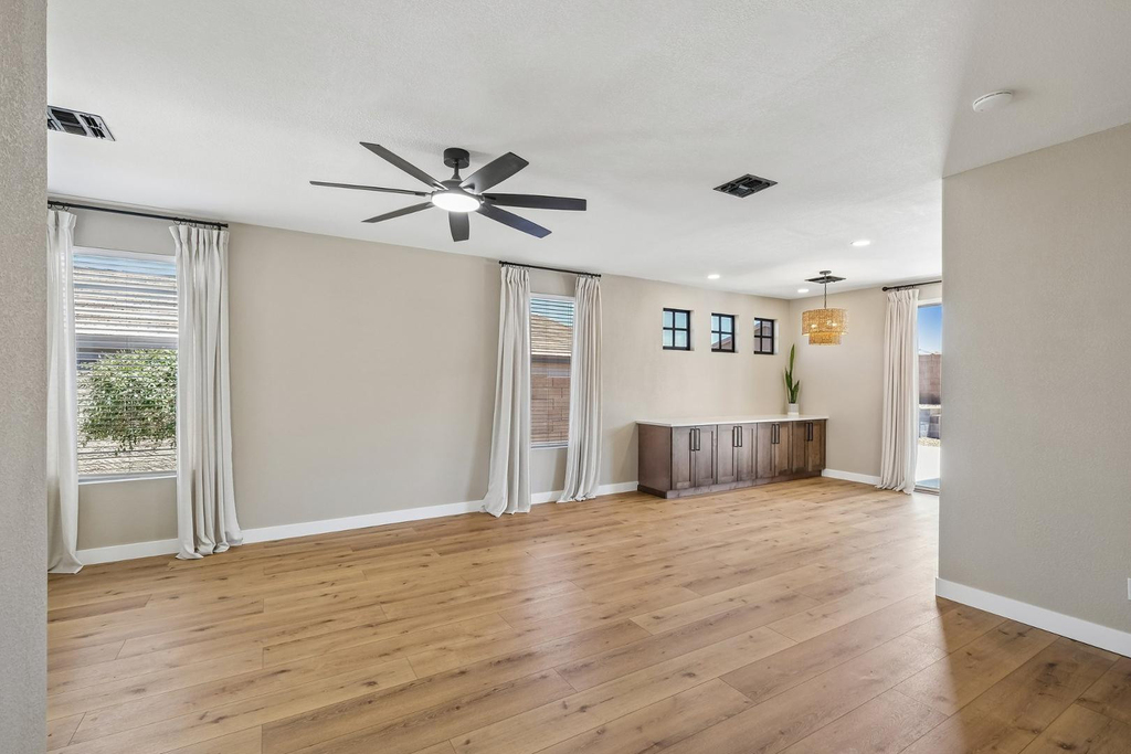 18381 W Mcneil Street - Photo 3