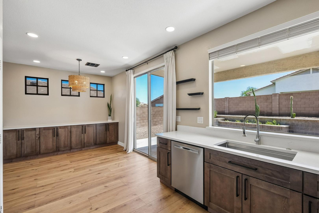 18381 W Mcneil Street - Photo 17