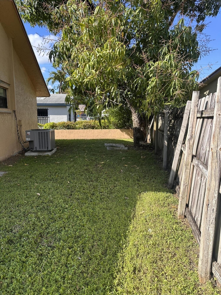 50 Nw 8th Avenue - Photo 8