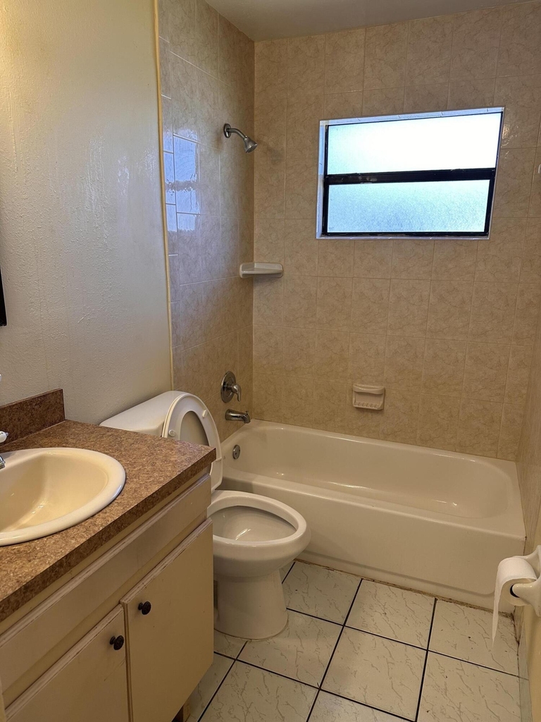 50 Nw 8th Avenue - Photo 4