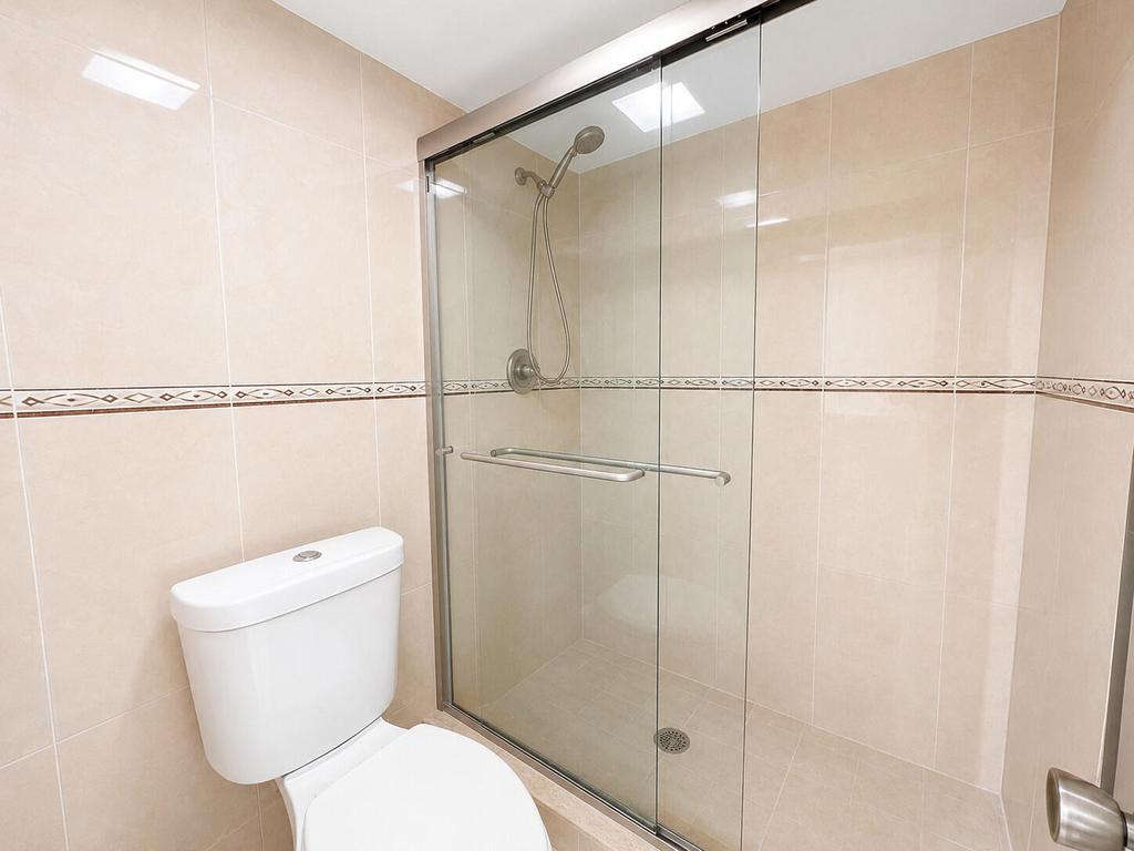 401 Golden Isles Drive - Photo 6