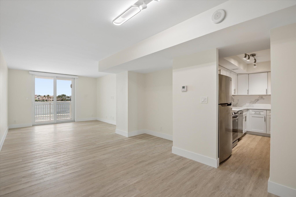 511 Bayshore Drive - Photo 5
