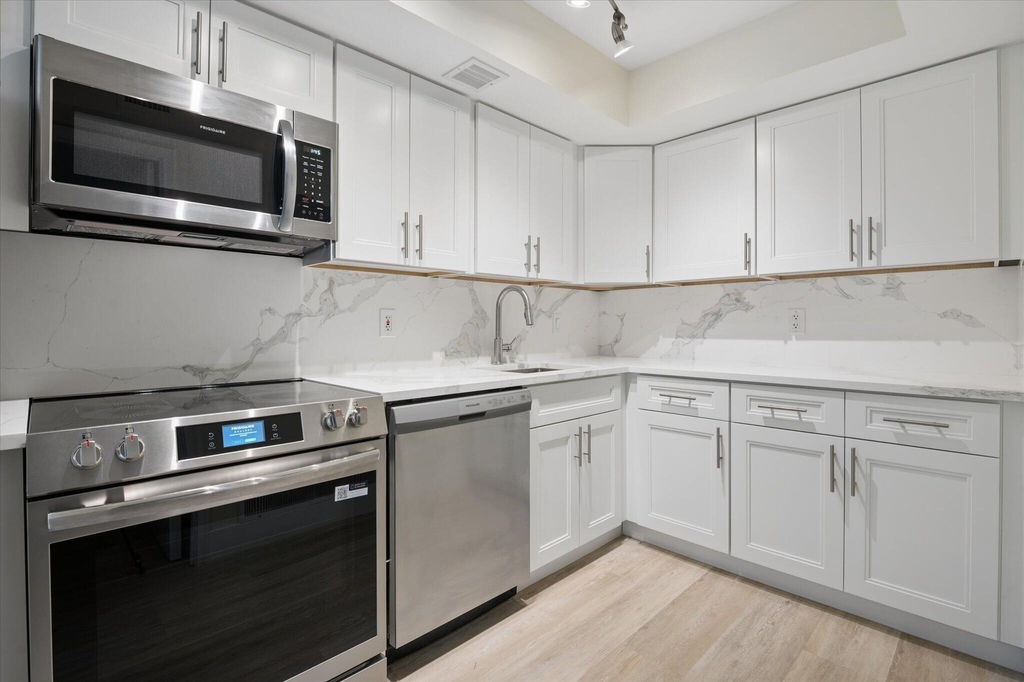511 Bayshore Drive - Photo 6