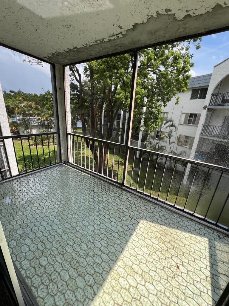 3360 Spanish Moss Terrace - Photo 18