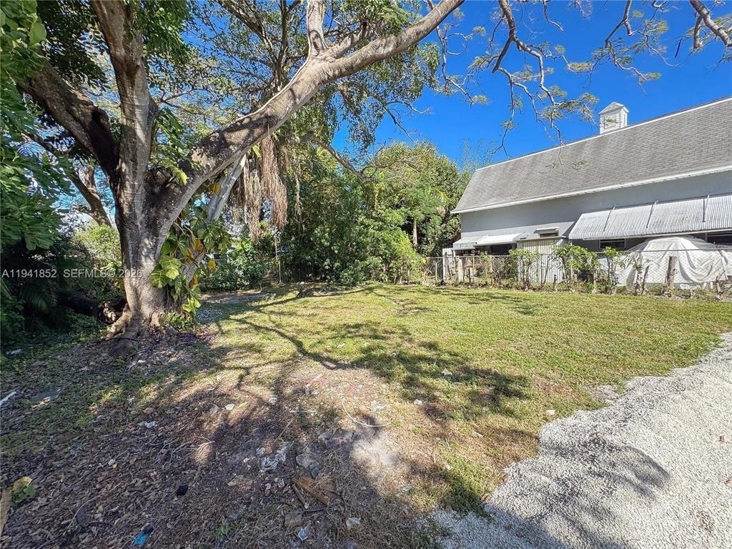 953 Ne 37th Street - Photo 6