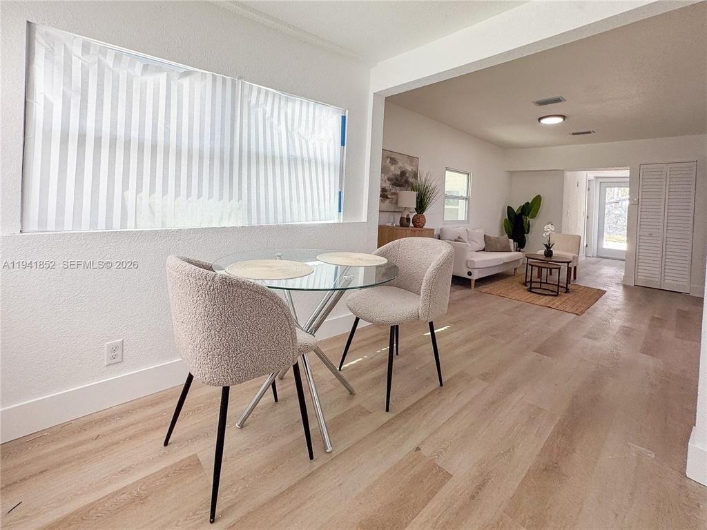 953 Ne 37th Street - Photo 3