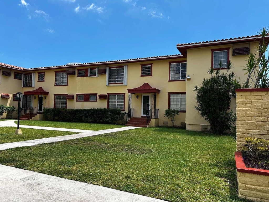 661 Sw 11th Street - Photo 7