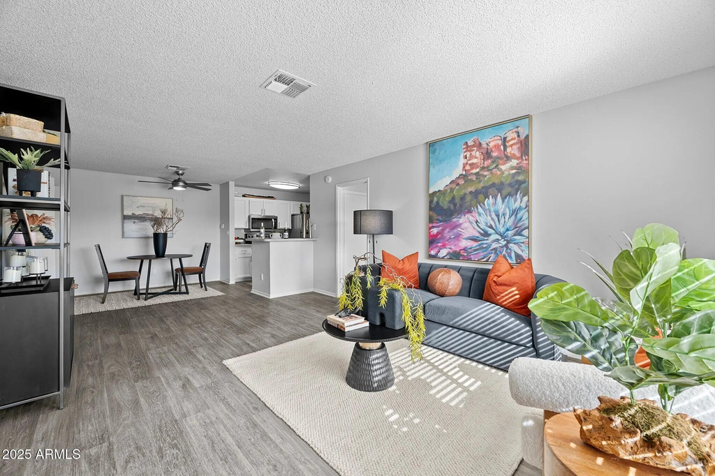 1320 N Mcqueen Road - Photo 4