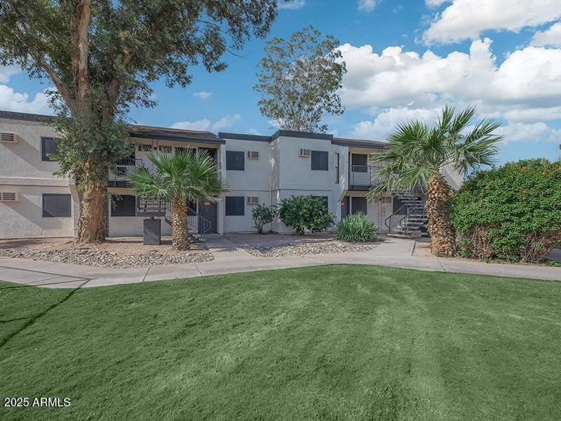 13517 W Glendale Avenue - Photo 14
