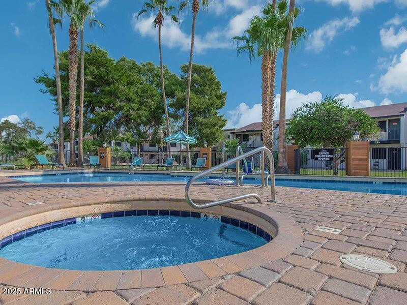 13517 W Glendale Avenue - Photo 8