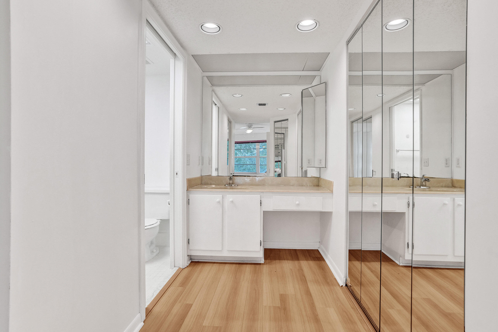 1501 Cayman Way - Photo 13