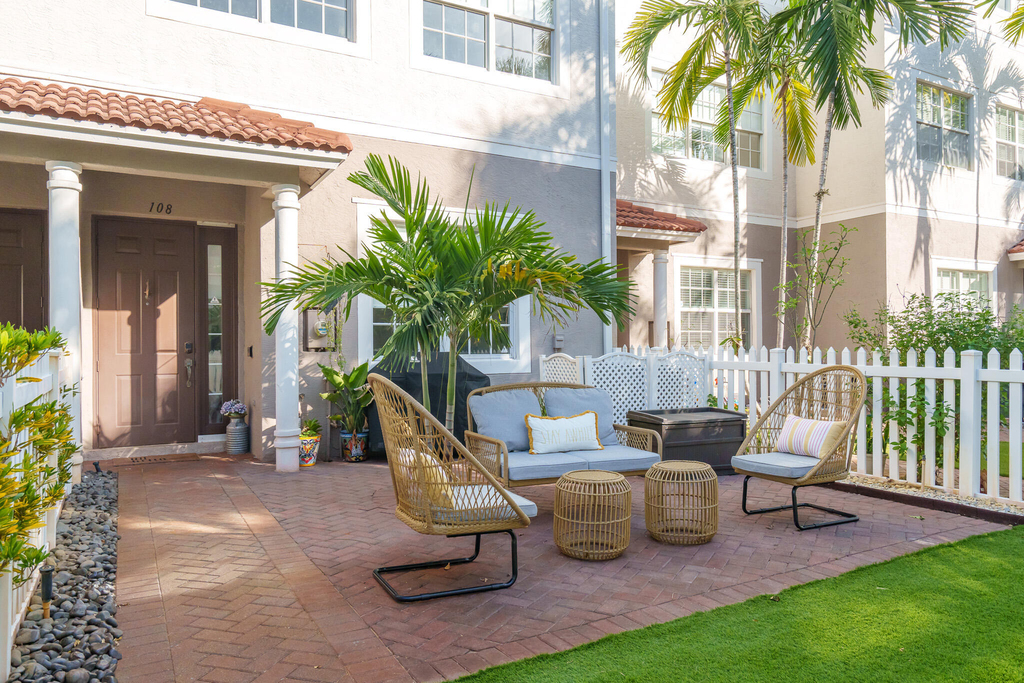 108 Ocean Cay Way - Photo 0
