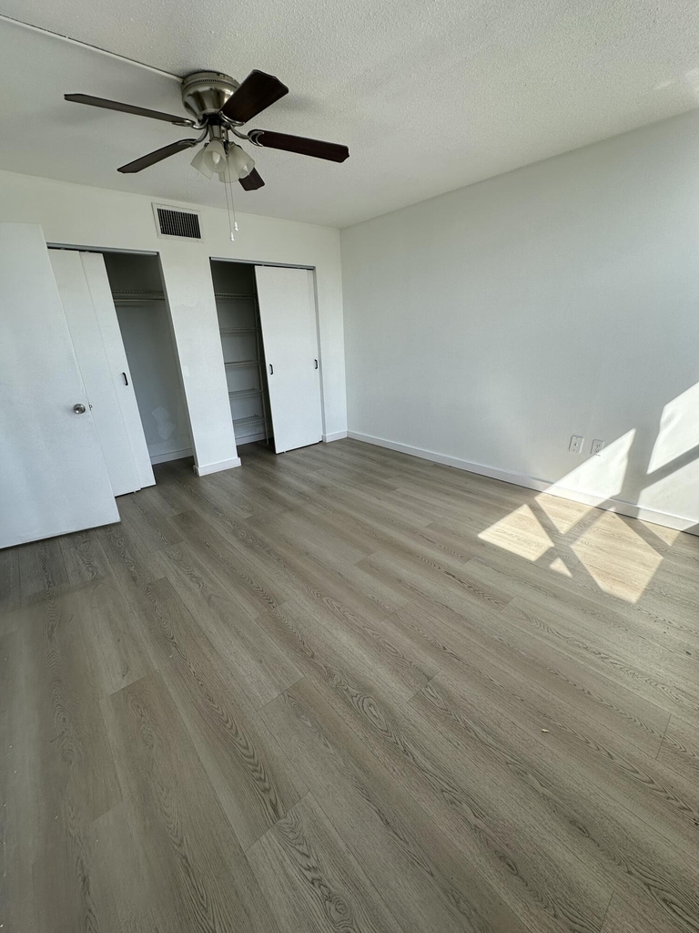 1660 Ne 191st Street - Photo 23