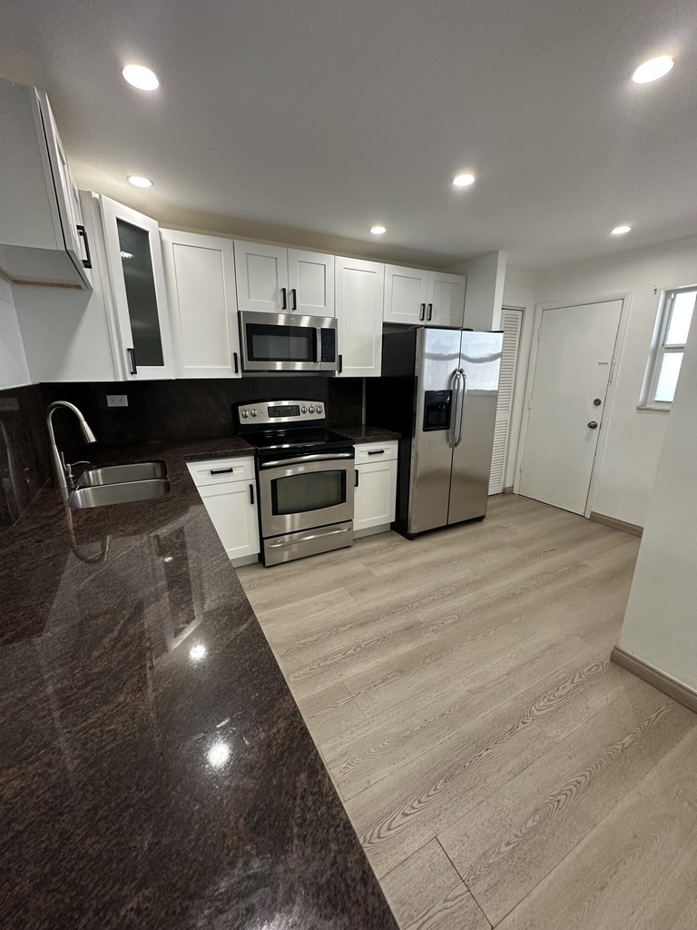 1660 Ne 191st Street - Photo 12