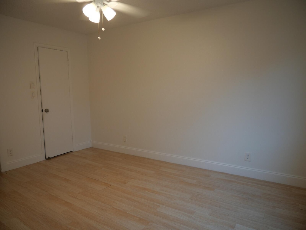 7091 W Sunrise Boulevard - Photo 23
