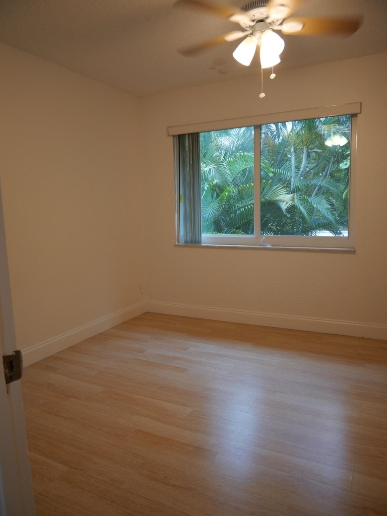 7091 W Sunrise Boulevard - Photo 21