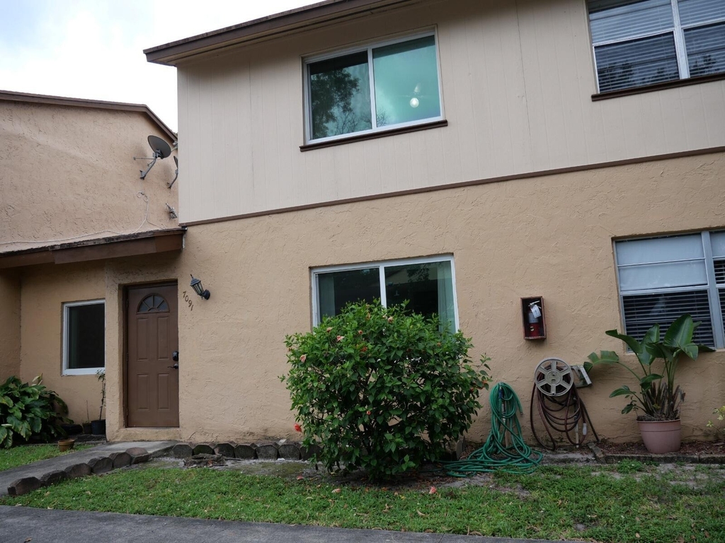 7091 W Sunrise Boulevard - Photo 0