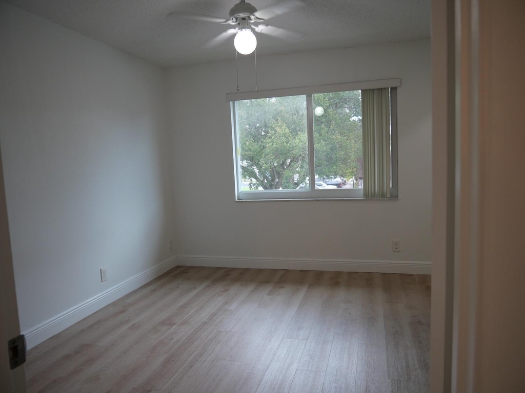 7091 W Sunrise Boulevard - Photo 20