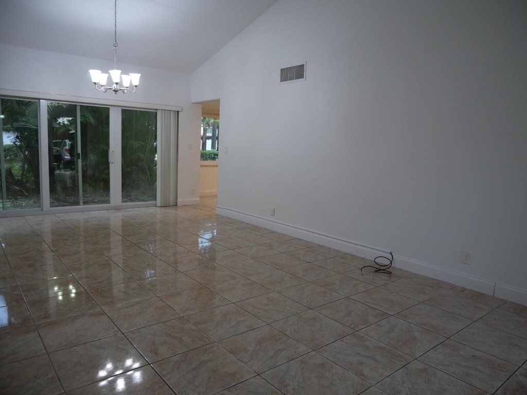 7091 W Sunrise Boulevard - Photo 9