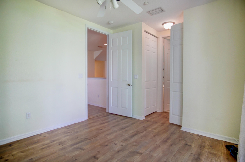 1020 E Longport Circle - Photo 13