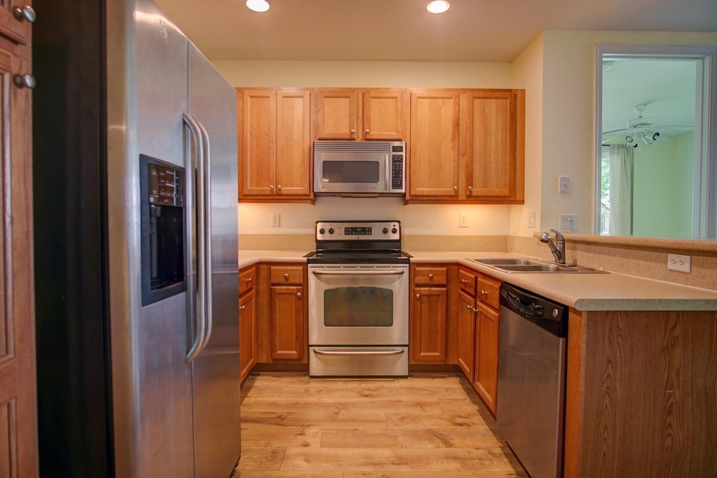 1020 E Longport Circle - Photo 9