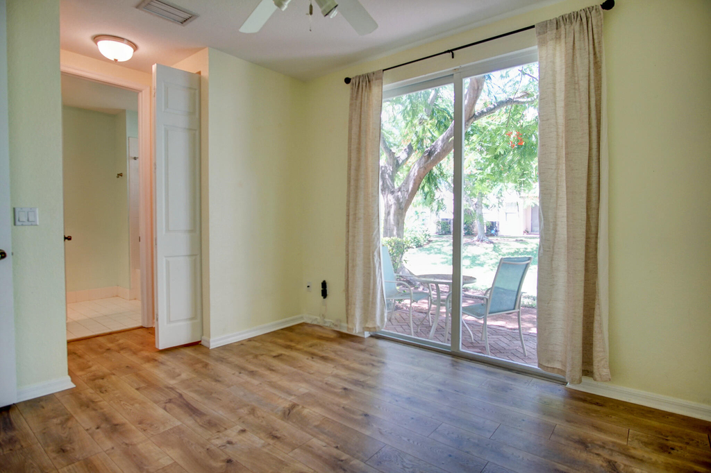 1020 E Longport Circle - Photo 12