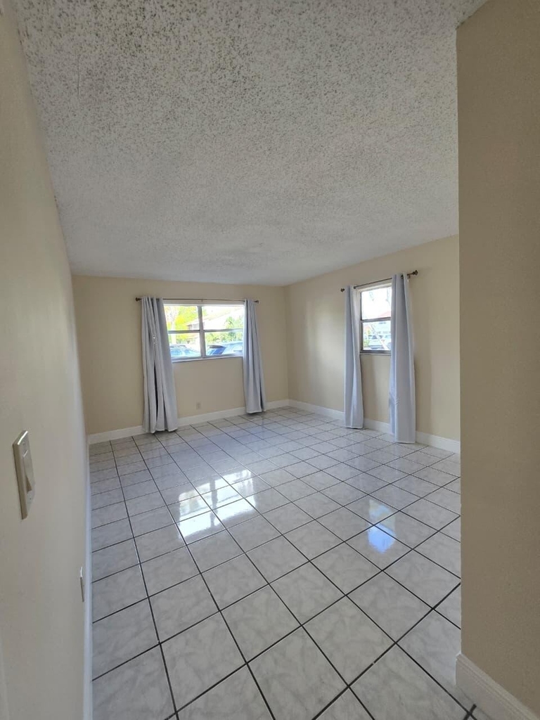 11604 Nw 29th Court Nw - Photo 1