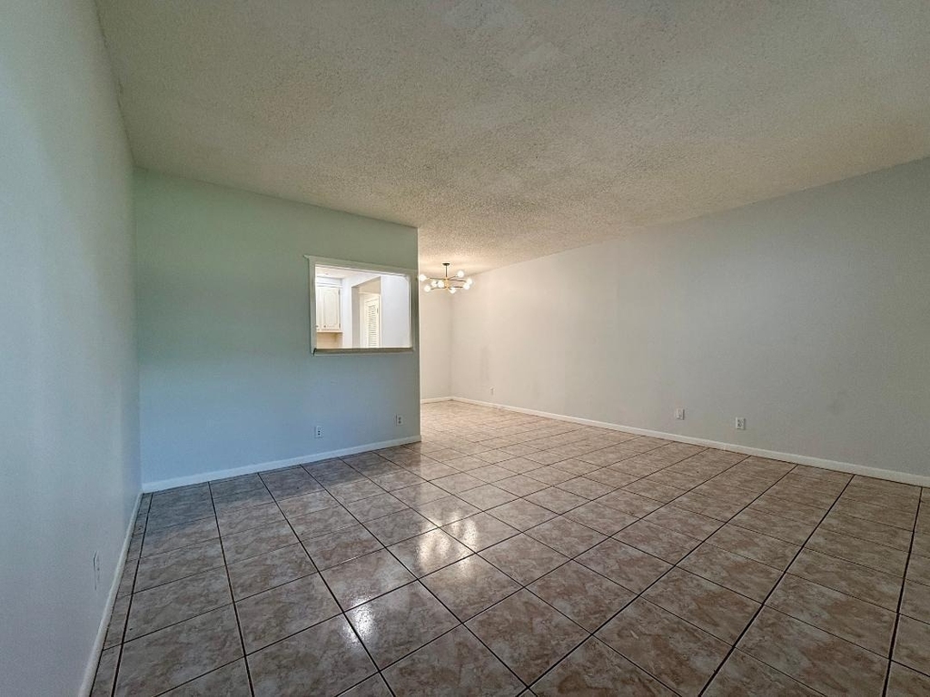 54 Salisbury C - Photo 1