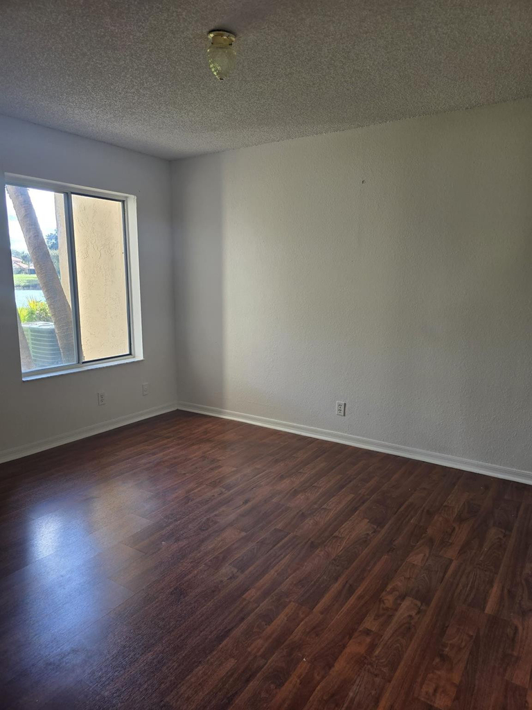 3310 N Pinewalk Drive N - Photo 12