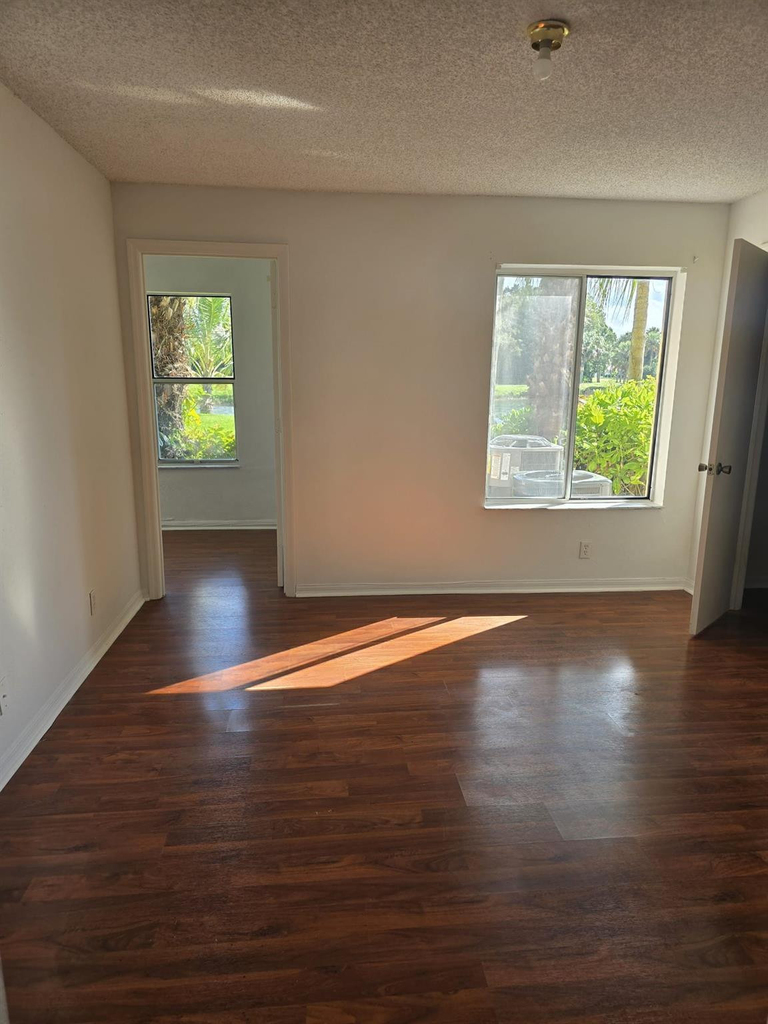 3310 N Pinewalk Drive N - Photo 7