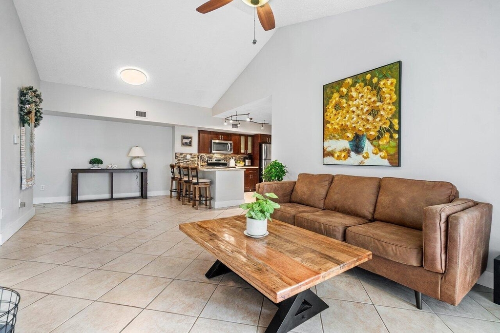2620 S University Drive - Photo 11