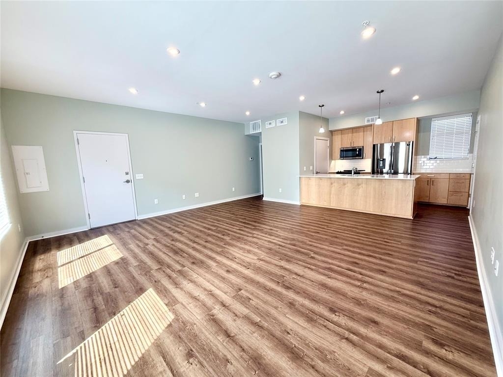 627 Couch Drive - Photo 5