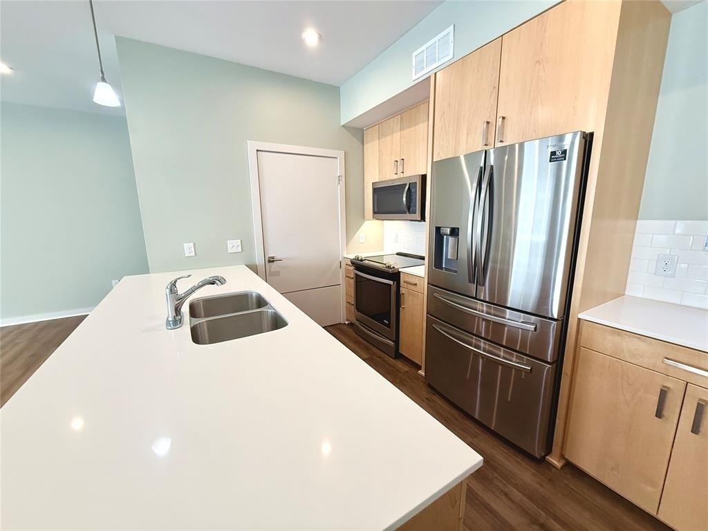 627 Couch Drive - Photo 3