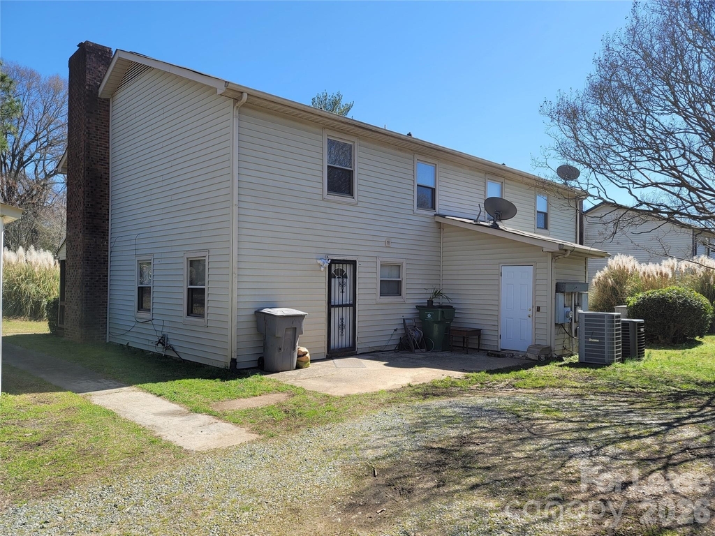 5323 Chestnut Lake Drive - Photo 9