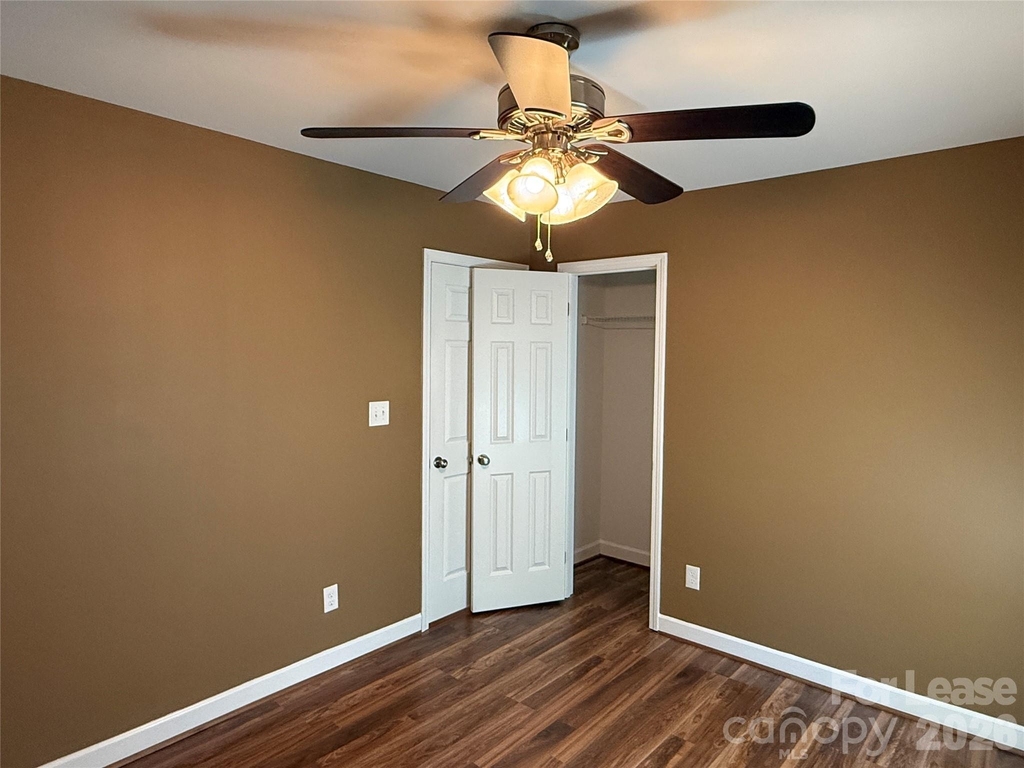 919 N Flint Street - Photo 5